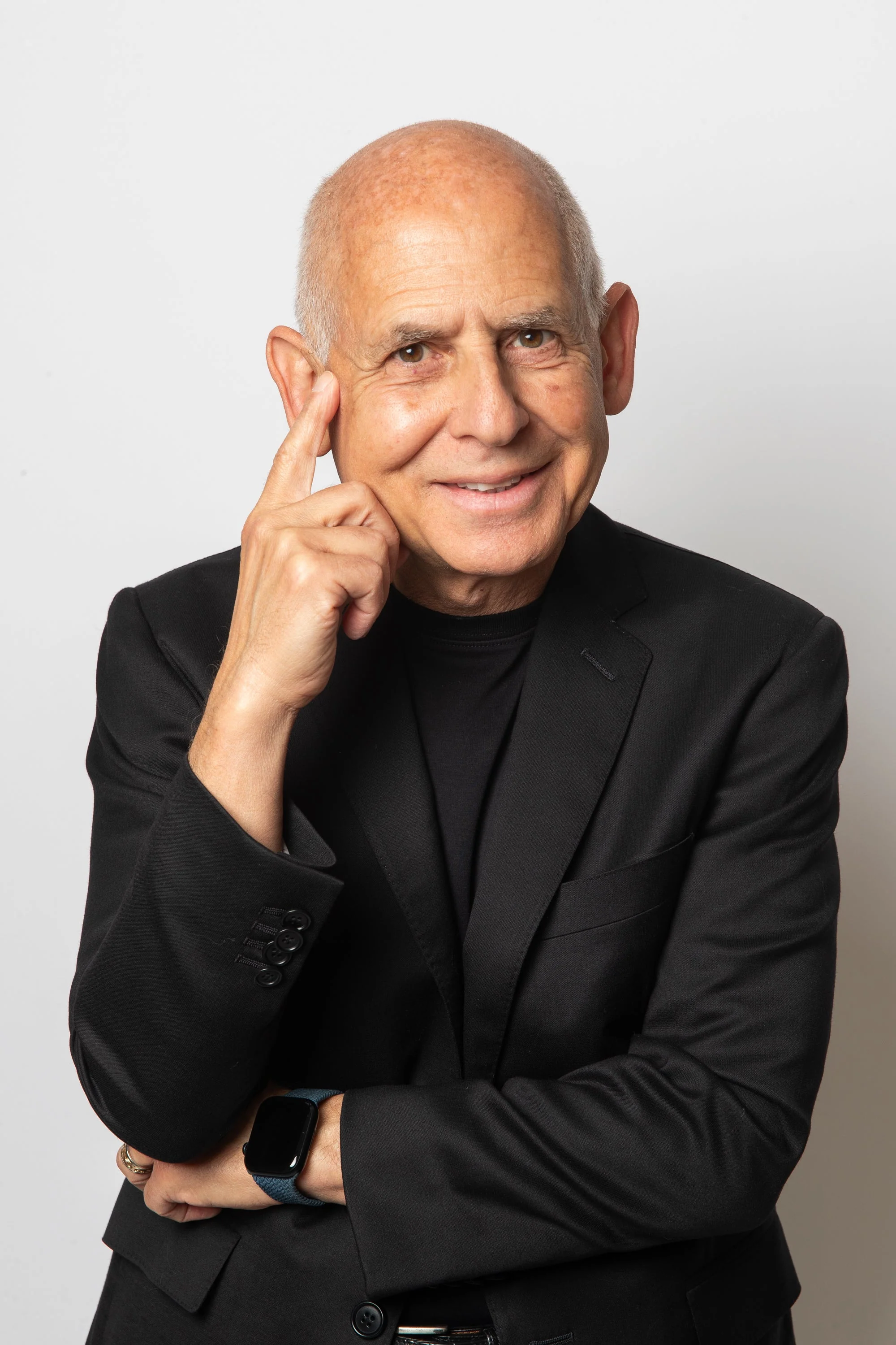Dr. Daniel G. Amen, MD — founder of Amen Clinics and brain health expert
